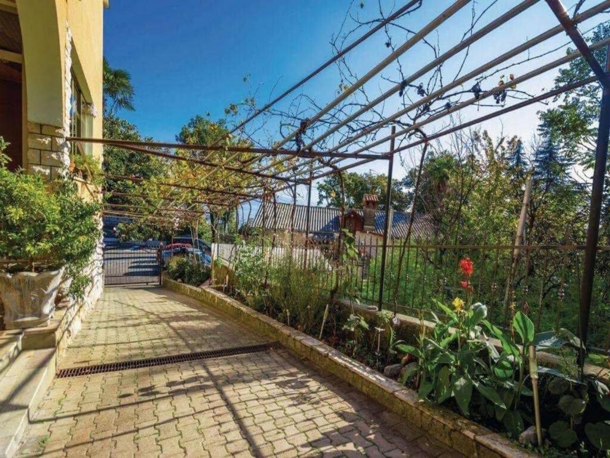 Apartment Kumicic - 3 Bedrooms Ičići Esterno foto